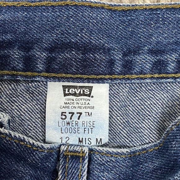 Vintage Levi’s 577 Wide Leg Cropped Jeans! - Picture 6 of 10